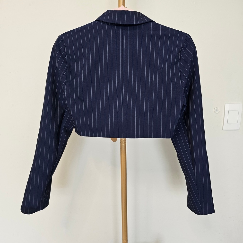 STAUD Navy Pinstripe Cropped Blazer Tailored Chic Minimalist Jacket Size 6 - Picture 3 of 12